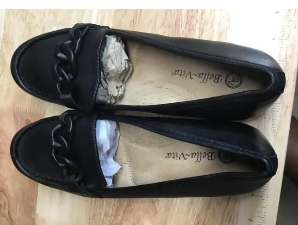 Bella Vita Cullen Women's 9 Black Leather Slip-On Round Toe Ankle Comfort Flats