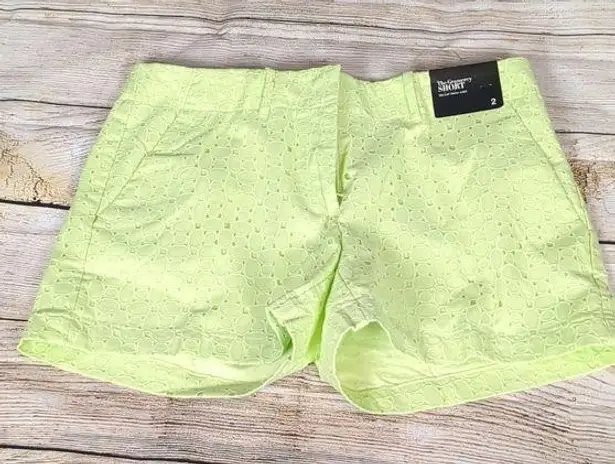 New York & Co. The green Gramercy chino shorts size 2