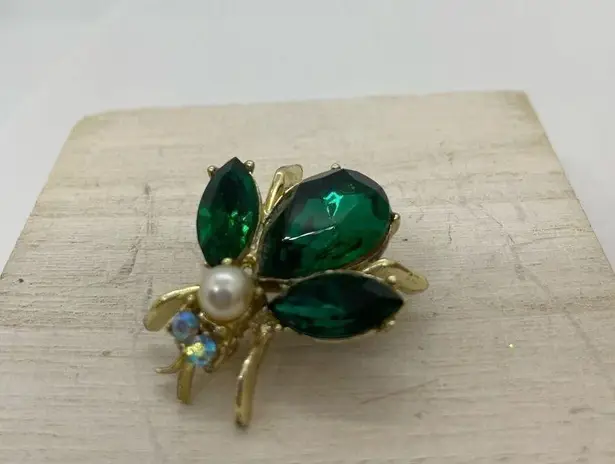 Vintage 60s Rhinestone Flying Insect Bug Brooch Pin Green Gold White Pearl