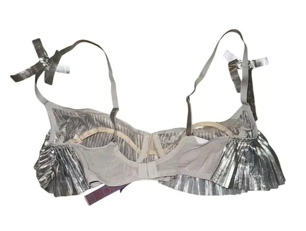 Savage x Fenty NWT Pleated Lamé unlined bra silver ruffle bow women’s size 32D