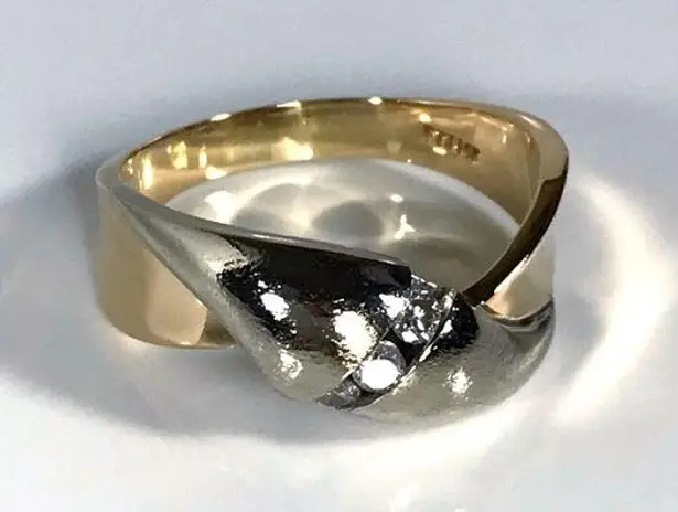 14KT .28 CARAT DIAMOND SOLID YELLOW & CHAMPAGNE GOLD BYPASS RING