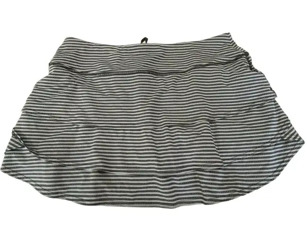 Athleta  Gray Black Swagger Skort Size Large Dark gray with black stripes