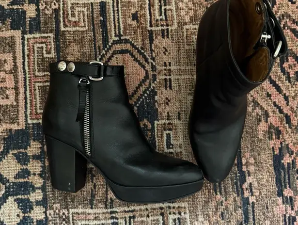 Acne Studios Orbit Black Leather Heeled Ankle Boots EU 40 / US 10