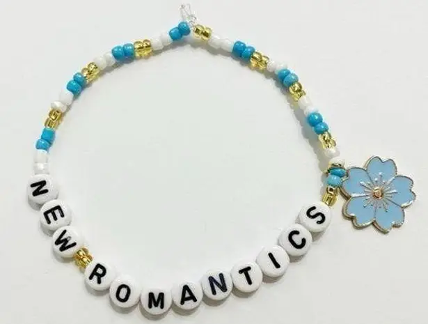 Taylor Swift Eras Tour Friendship Bracelet New Romantics 1989 with charm Blue