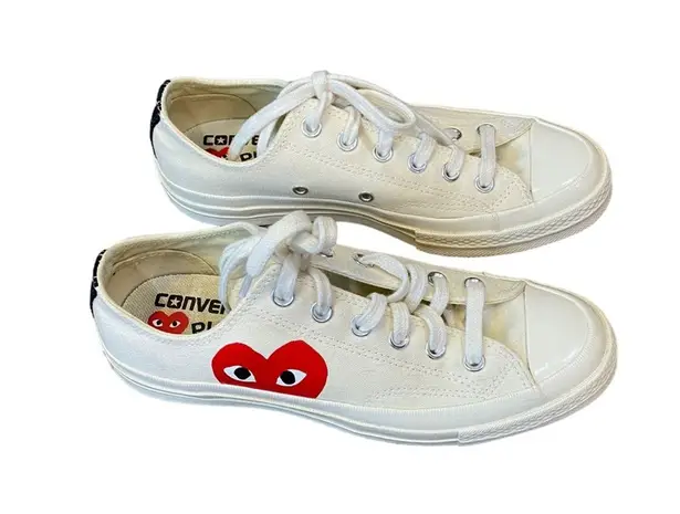 Converse  All Star COMME DES GARÇONS PLAY Hidden Heart Low Top Sneaker Sz 8 NWOT - Image 4