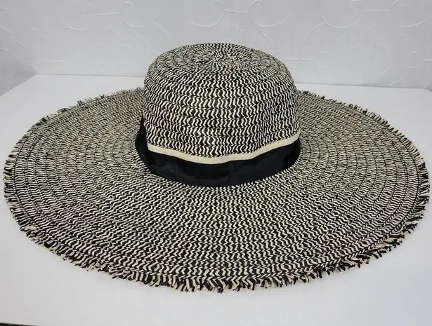 Womens Beach Hat One Size Black Tan Straw Wide Brim Fringe Summer Beach Sun Hat