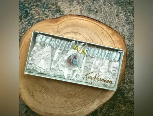 Vintage NOS Kay Shannon blue lace wedding bridal garter