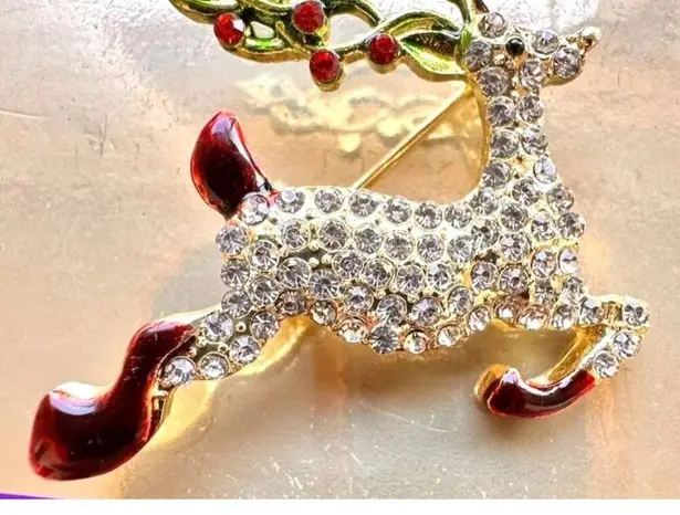 Reindeer Brooch Pin Rudolph Christmas Eve New Crystal Accents Santa Nort… Gold