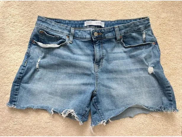 Levis Strauss Denim Shorts Distressed Frayed Hem Blue Wash Casual Summer Size 16