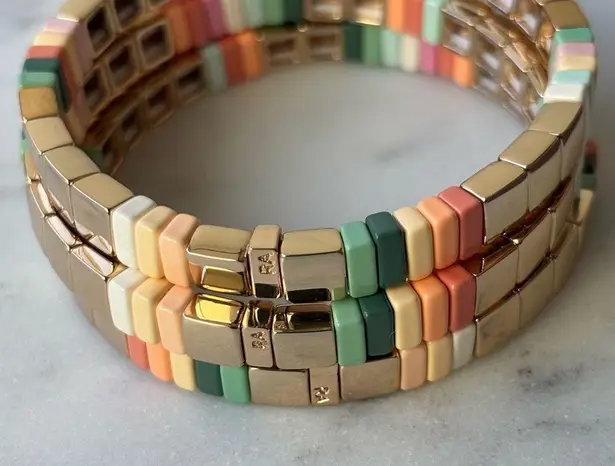 NWOT Roxanne assoulin three Bracelets Set Gold