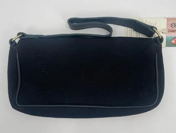 MERCADO GLOBAL Purse Shoulder Bag NWT Handcrafted in Guatemala Black Embroidered