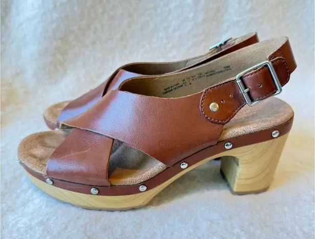 Clarks  Artisan Brown Leather Studded Block Heel Platform Sandal Women's Size 7 - Image 6