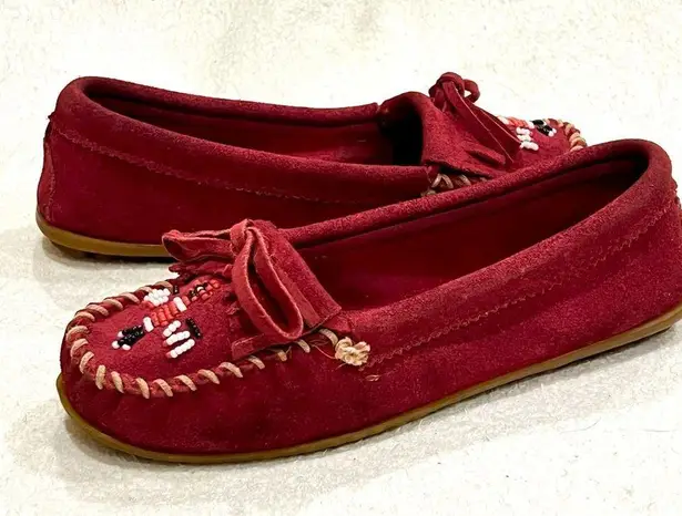 Minnetonka  Thunderbird Moccasins in Cherry Red Size 6.5