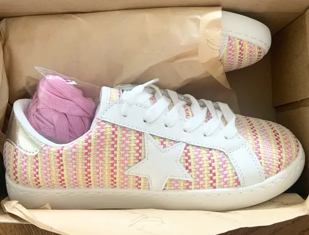 Vintage Havana Pink Stripe Sneakers White Shoes Size 8 NEW IN BOX Retail $125