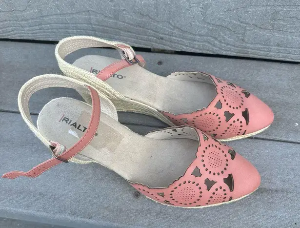 NEW Rialto Wedge Heels Sandal Campari Espadrille Lace Crochet Design NWOT Tan Size 10