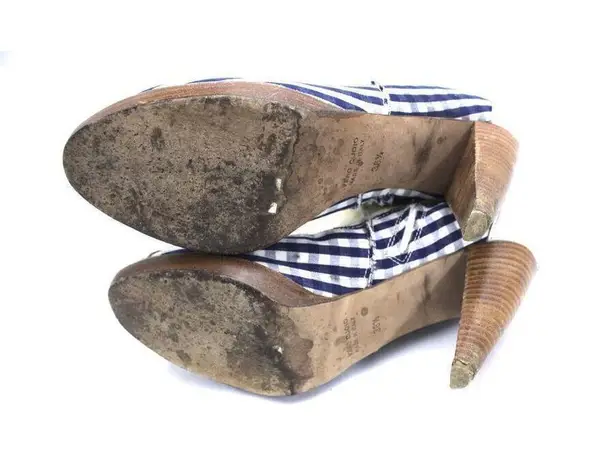 AUTHENTIC Gigi Favela White Leather Boots Heels Blue Gingham Leather 5.5