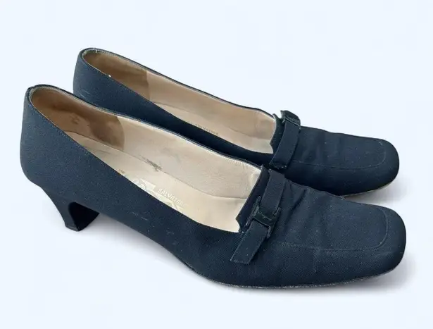 Salvatore Ferragamo Women's Black Low Heel Buckle Accent Pumps size 8 2A