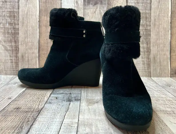 UGG Antonia Black Suede Fur Cuffed Wedge Boot Bootie sz 9 Retails $200