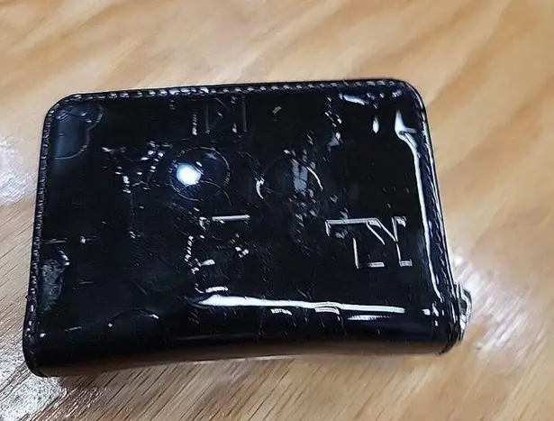 Karl Lagerfeld Paris Maybelle Zip Around Mini Wallet Blue A34