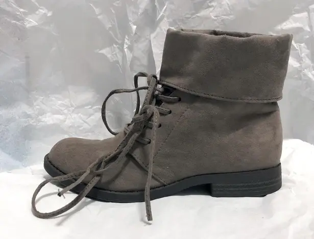 American Eagle AEO Lace Up High Top Boots