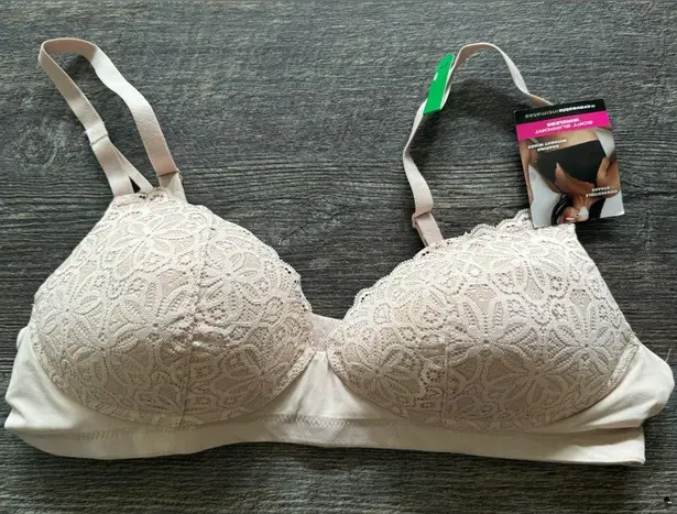 Maidenform NEW  Soft Support Wireless Lace Convertible Bra 2314 Blush Size Large