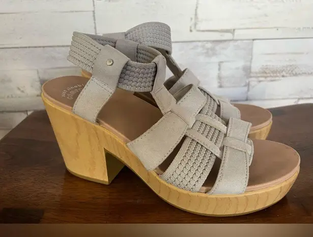 Dr. Scholl's women’s Blossom Vapor Grey block sandals in size 7. Gray