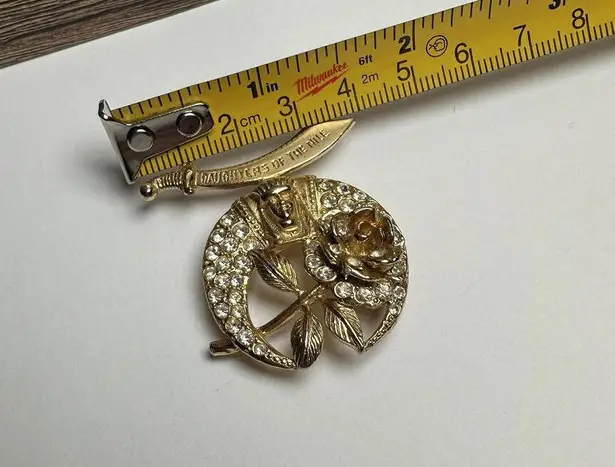 Signed ORA Daughter Of The Nile Scimitar & Rose Brooch Pin Rhinestone Vintage Gold
