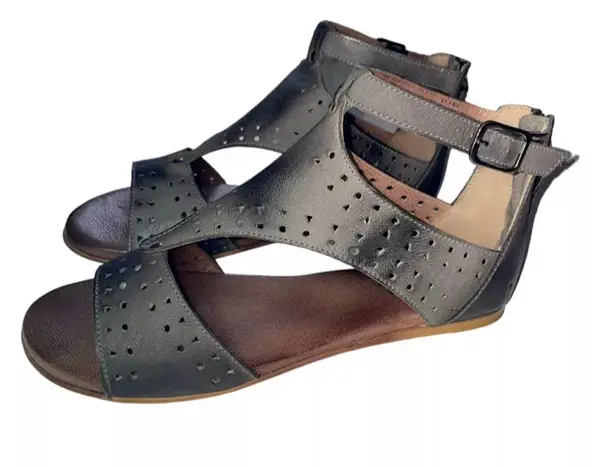 NIB ROAN by Bed Stu Kit Cutout Bosco Grey Gladiator Sandals Leather Size 7.5 Gray