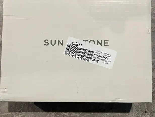 Sun + Stone Vaneciaa Block Heel Shoes in Black, Size 9 New in Box