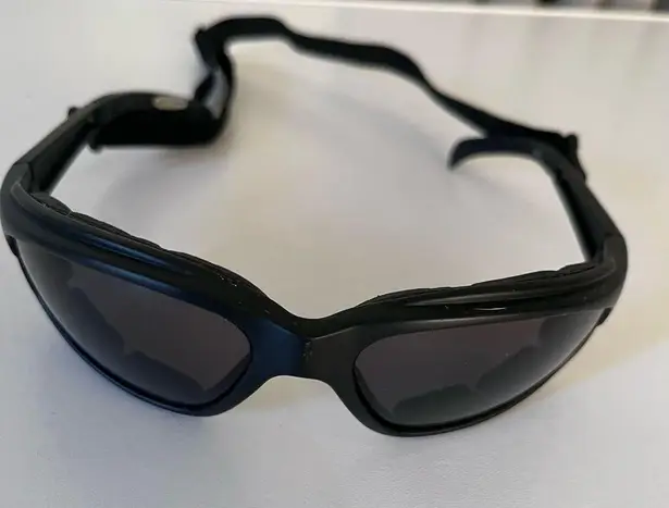 Choppers Active Foam Padded Strap Sunglasses Black