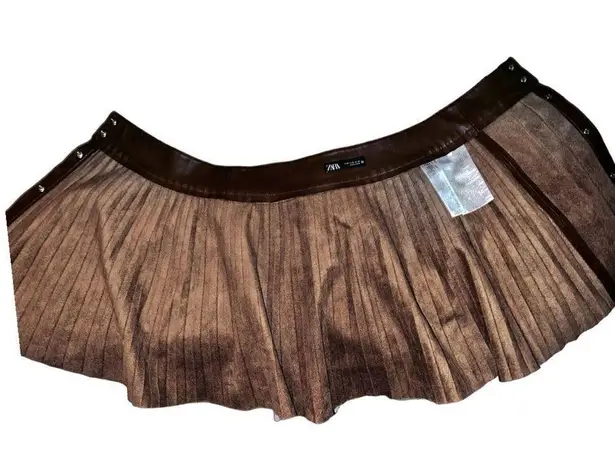 ZARA  brown faux leather pleaded snap front skater style skirt!