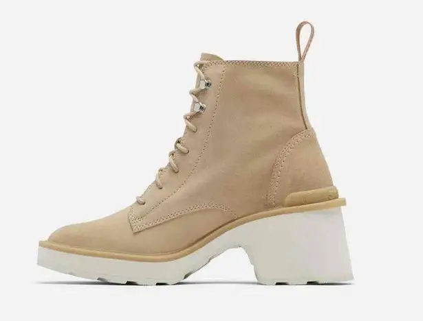 Sorel Beige LaceUp Block Heel AnkleHigh Modern Boots US 8.5 outdoors fall