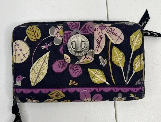 Vera Bradley  Nightingale Turnlock Wallet Organizer Quilted Navy Floral Classic