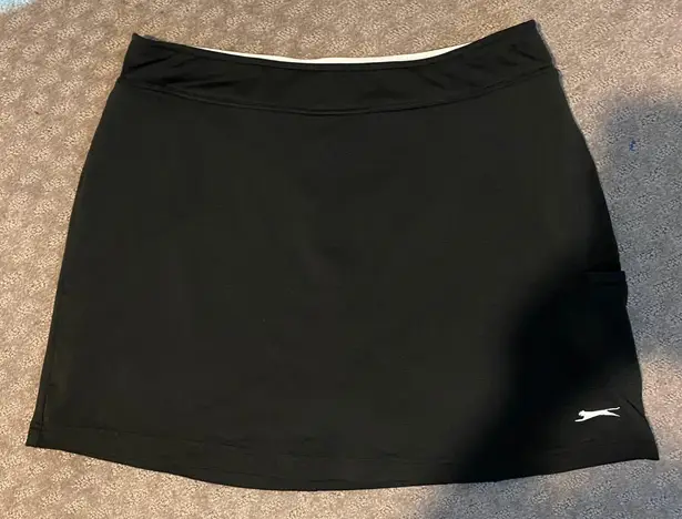 Slazenger NWOT  athletic skort. Sz M