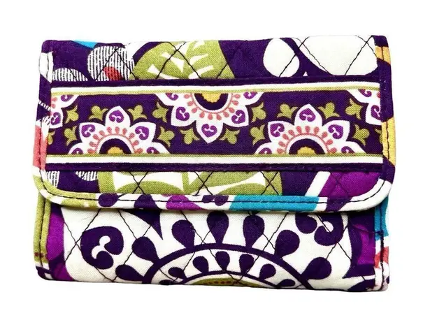 Vera Bradley  Plum Crazy Euro Wallet‎ Quilted Floral Purple Cream Bohemian