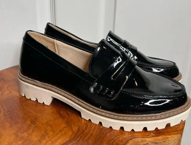 Journee Collection Women's Kenly Black Patent Loafer Slip On Shoes Size 6.5