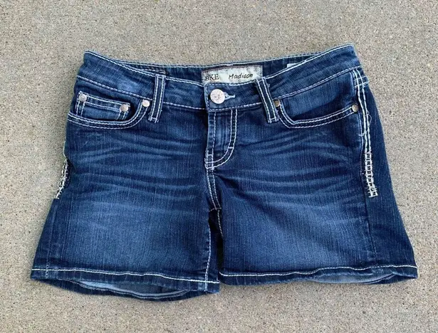 BKE Madison embellished embroidered jean shorts Size 26 Stye BK22115
