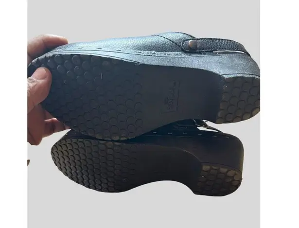 sbicca Womens Black Synthetic Professional Clogs Slip-On Comfort Shoes Size 7W