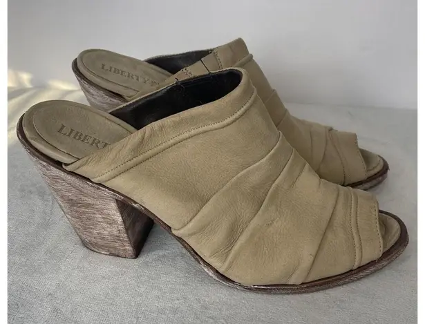 Liberty Black Peep Toe Mule Heels Size 7 Cognac Cream Leather Chunky