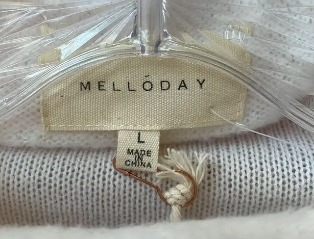 MELLODAY White / Cream Fuzzy Turtleneck Sweater