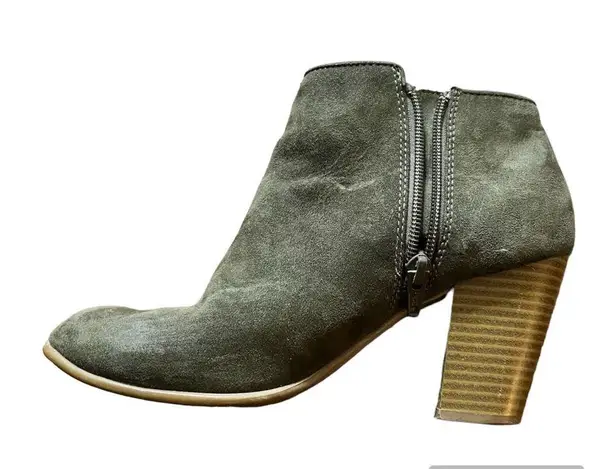 Old Navy Womens Ankle Bootie Basic High Heeled Shoes Olive Green Size 7