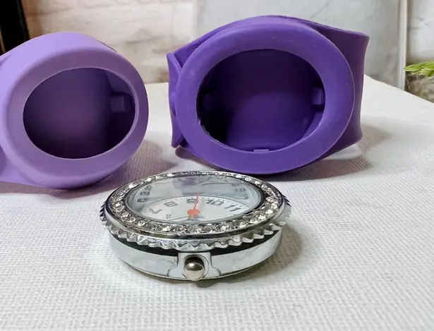 Slap Wrist Watch With 2 Bands Purple