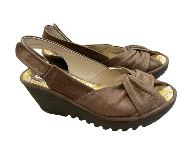 Fly London Yates Taupe Nubuck Wedge Sandal, Sz 39