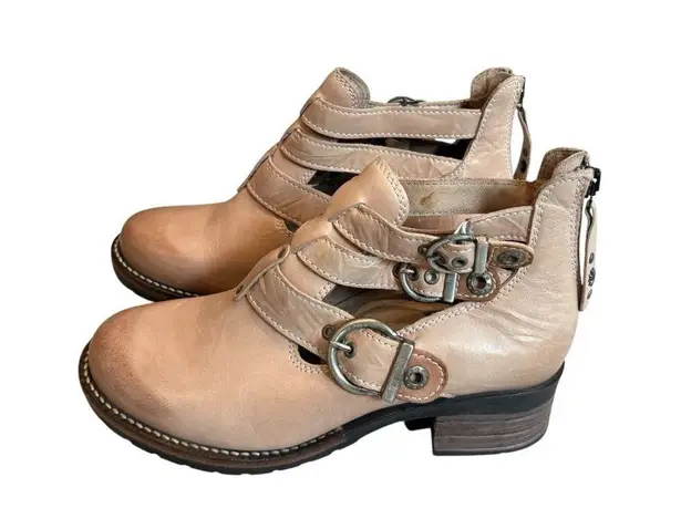 Dromedaris Kelsy Short Summer Leather Boot in Taupe Pearl, Sz 36 Tan