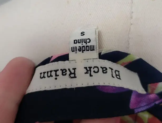 Black Rainn navy floral blouse size small