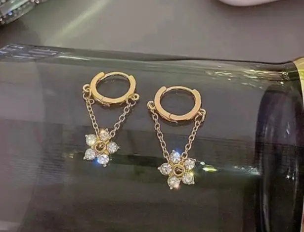 18K Gold Plated Crystal Flower Dangle Drop Earrings for Women