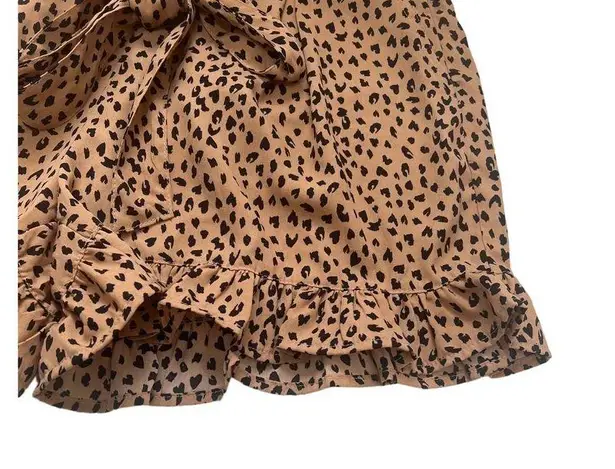 Mittoshop Animal Cheetah Print Ruffled Hem High Waisted Shorts Side Zip Size Small