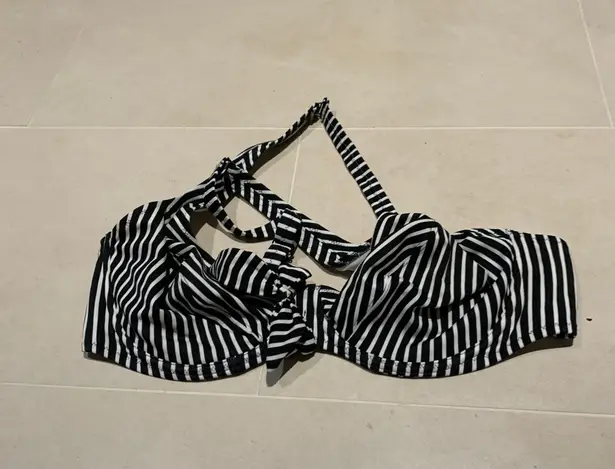 High Apex Bikini Top Size L