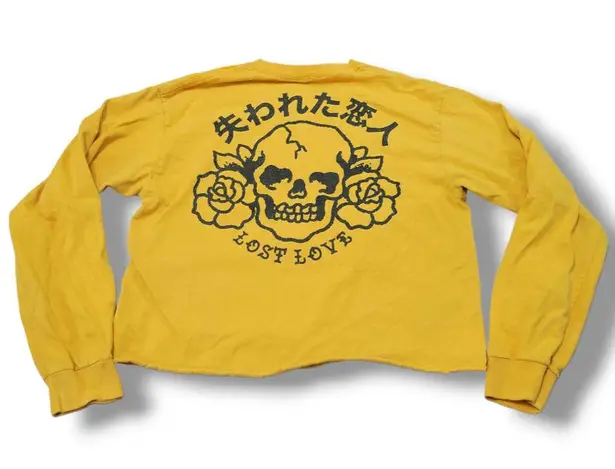 Creative Empire Top Size Medium Crop Top Long Sleeve Graphic Tee Graphic Print T-Shirt