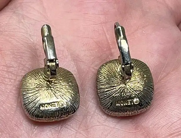 Monet Vintage Signed Pierced Gold Tone Black Facet Dangle Earrings Classy Retro